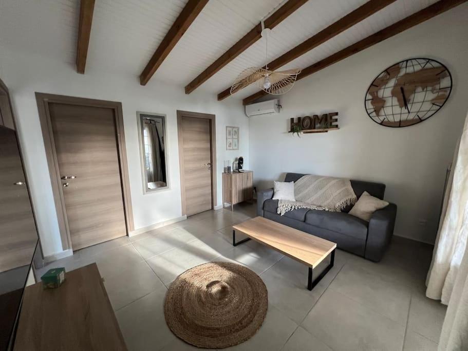 Le Cosy Paletuvier Lägenhet Vieux-Bourg Exteriör bild